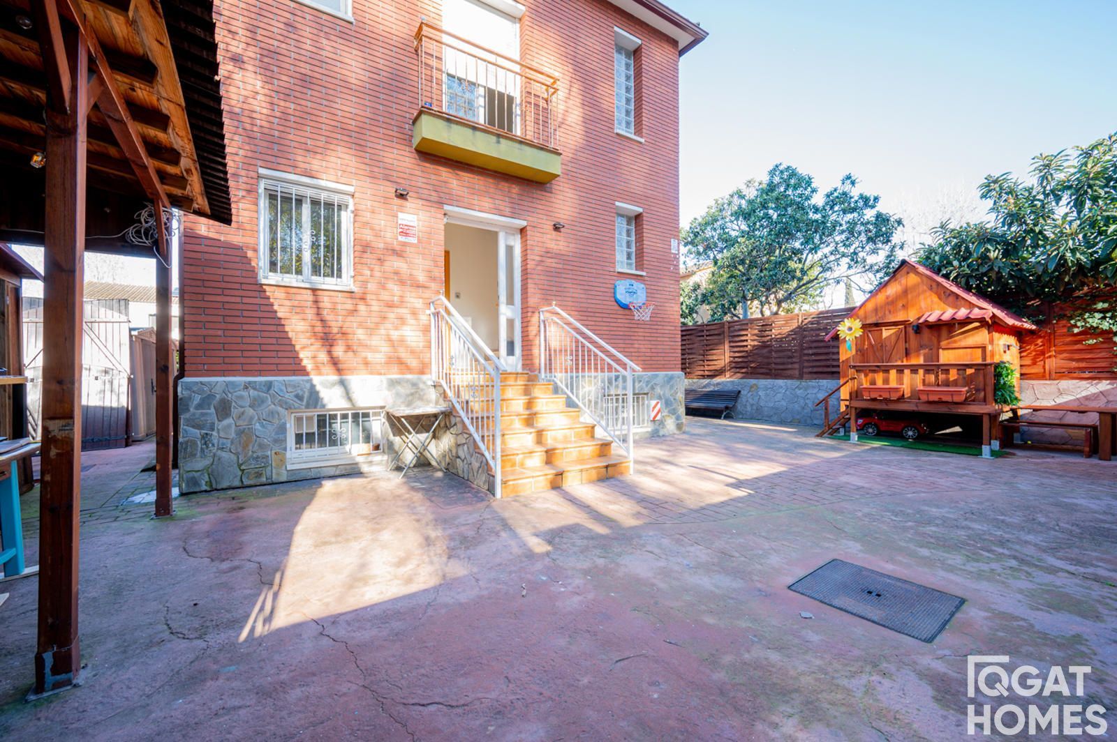 Vista exterior de Casa o chalet en venta en Sant Cugat del Vallès con Aire acondicionado, Calefacción y Terraza