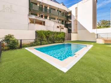 Haus mit Pool zum Verkauf in Calle Real