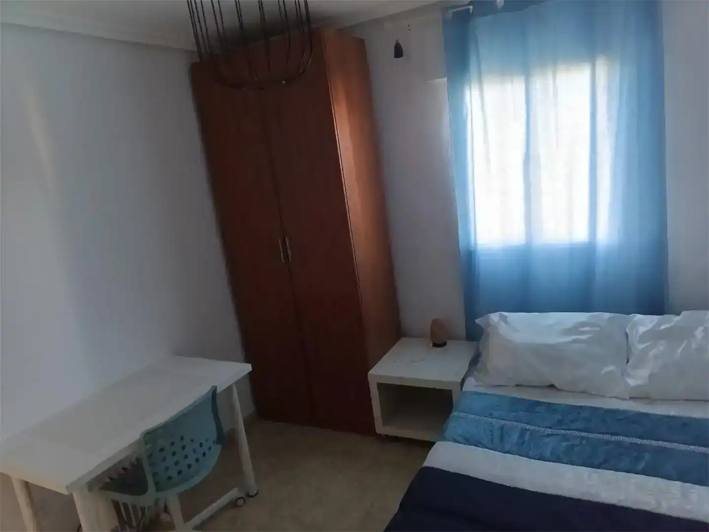 Habitación de Estudio de alquiler en Sevilla con Amueblado