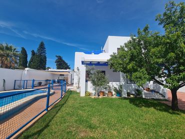 Xalet amb piscina de lloguer a Carril del Palillero 638