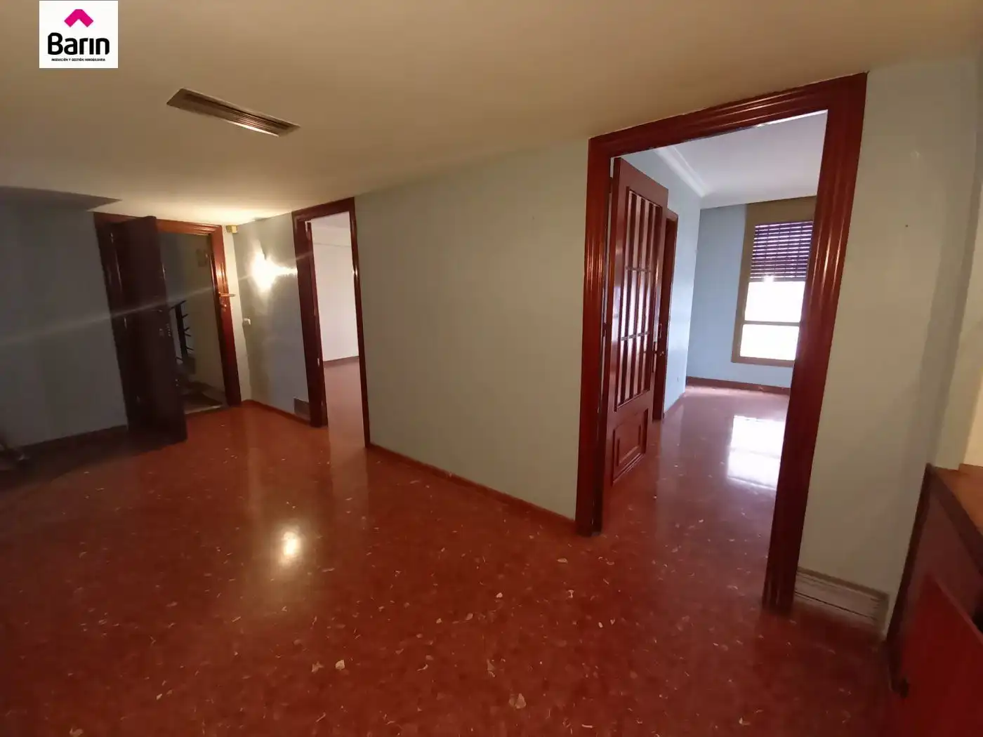 Wohnung zum Verkauf in Córdoba mit Klimaanlage, Terrasse und Abstellraum
