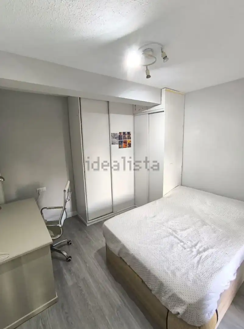 Habitación de Piso en venta en Valencia con Aire acondicionado, Amueblado y Horno