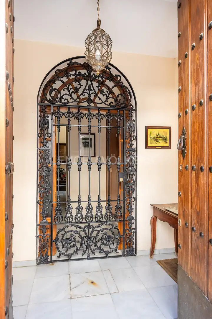 Houses for sale in Sevilla  with Air Conditioner, Heating and Storage room