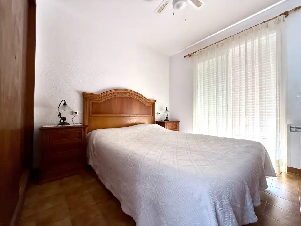 Dormitori de Casa adosada en venda en Benicasim / Benicàssim amb Aire condicionat, Forn i Rentadora