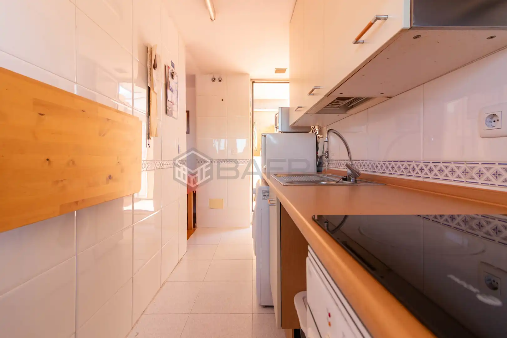 Cuina de Àtic en venda en Madrid amb Aire condicionat, Jardí privat i Parquet