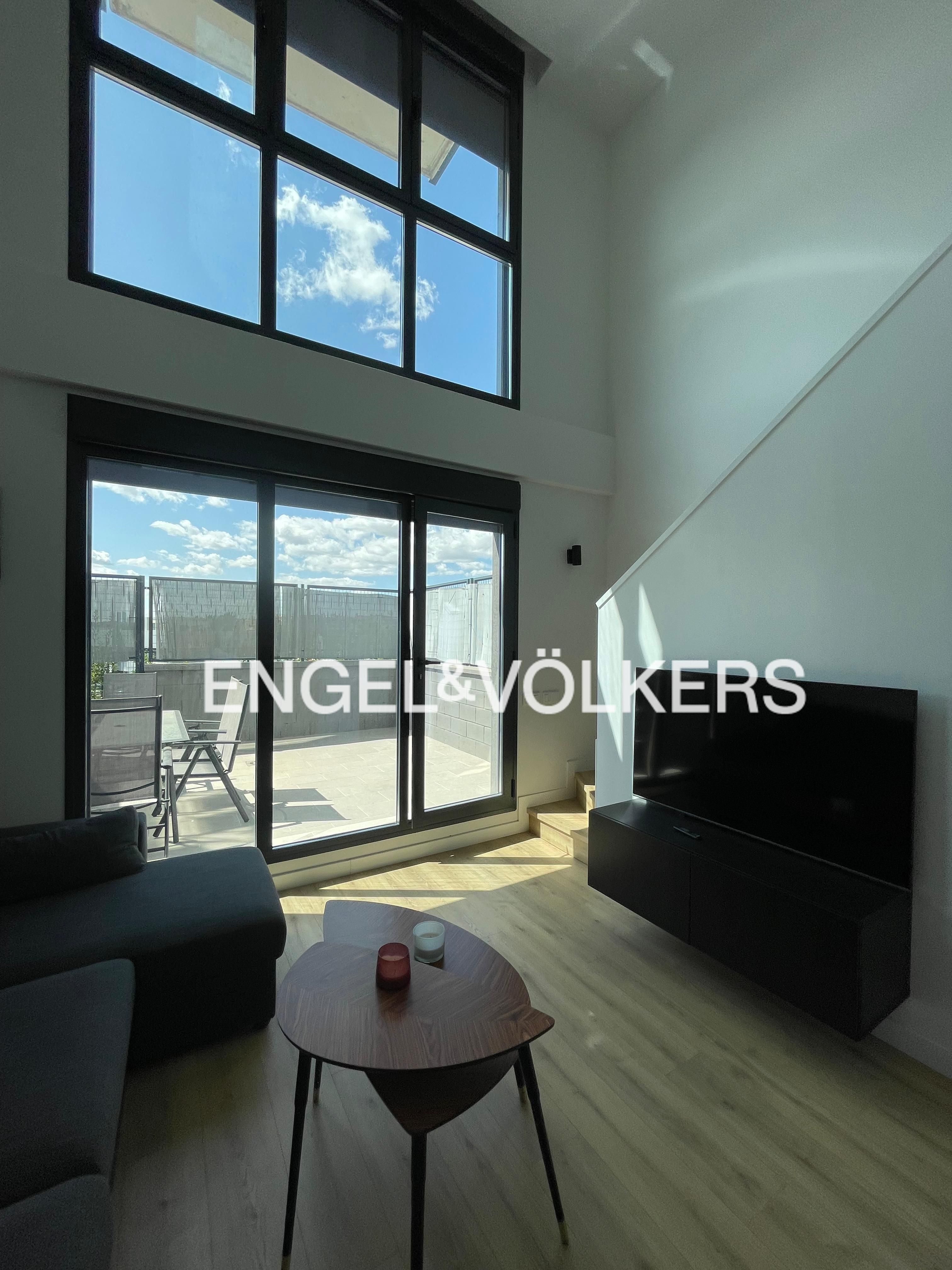 Balcony of Loft to rent in San Sebastián de los Reyes  with Air Conditioner, Heating and Private garden