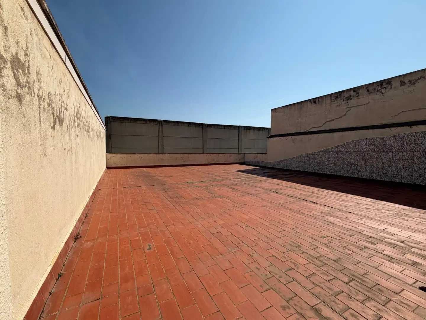 Terrace of Commercial properties for sale in Empuriabrava  with Terrace