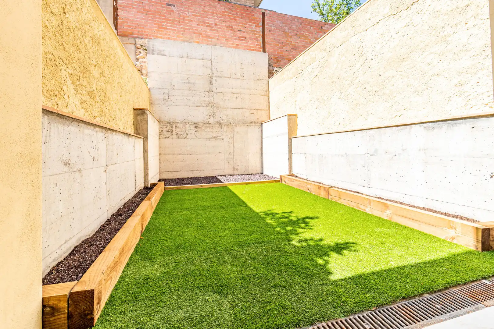 Terrasse von Haus oder Chalet zum Verkauf in Figueres mit Klimaanlage, Heizung und Privatgarten