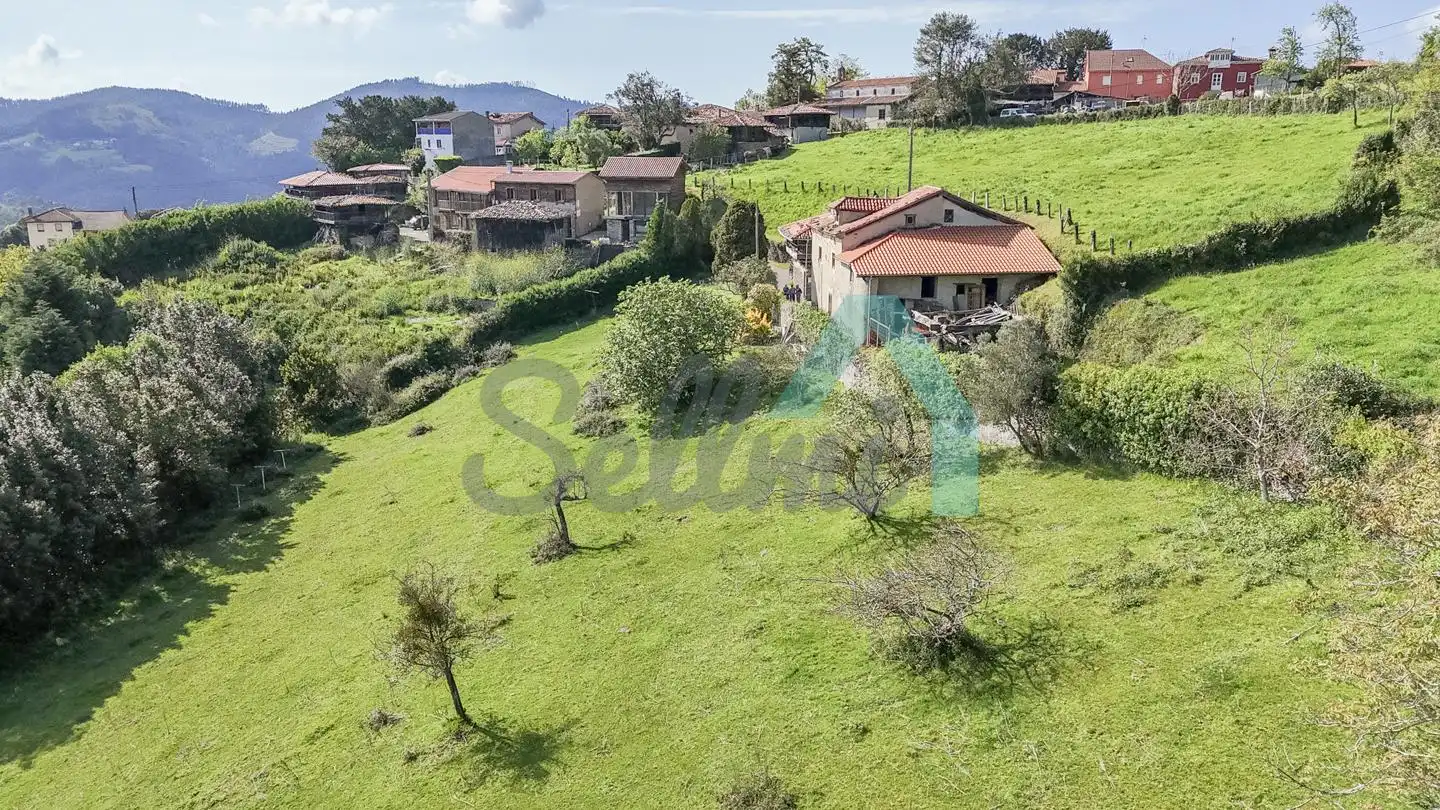 Casa o xalet en venda en Cudillero amb Jardí privat, Parquet i Terrassa