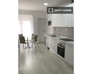 Kitchen of Flat to rent in  Madrid Capital  with Air Conditioner and Balcony