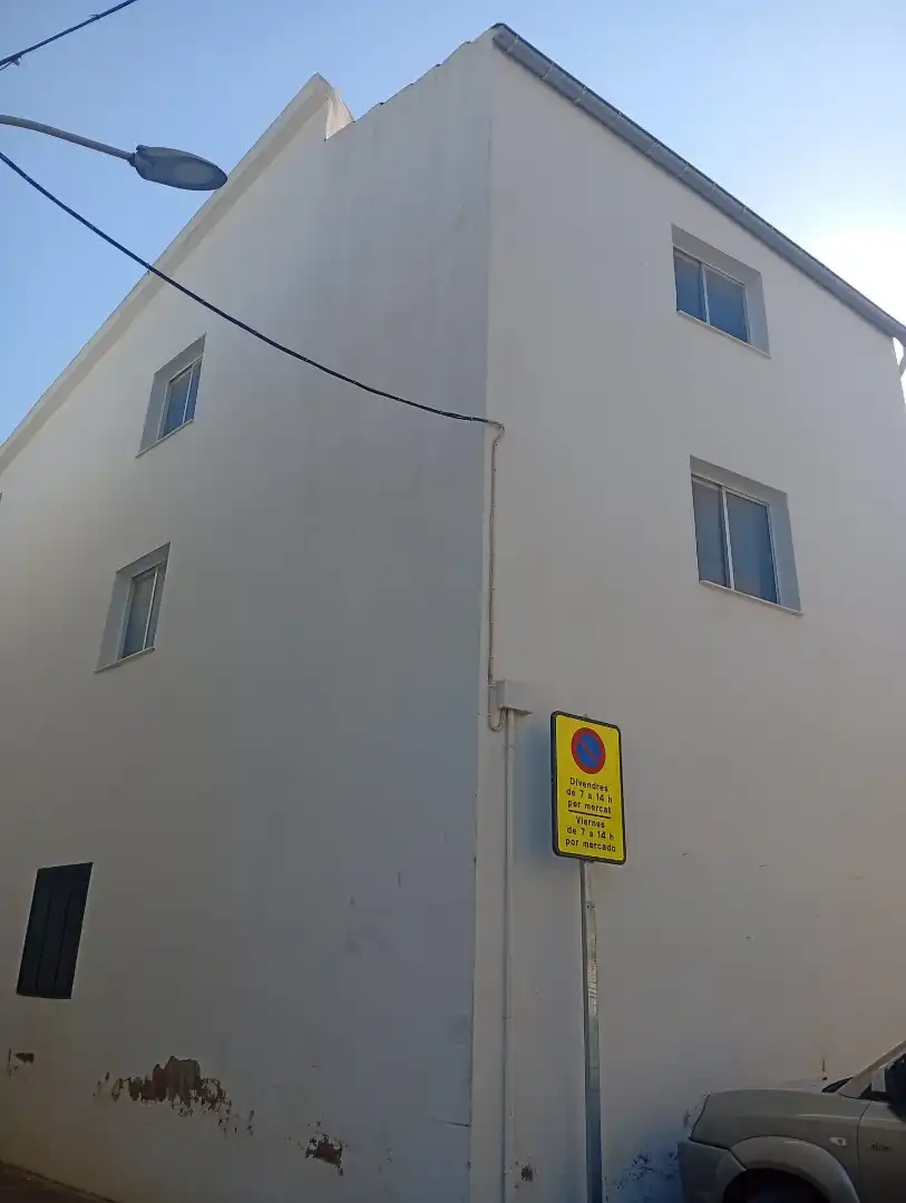 Casa con terraza en venta en Carrer de les Ferreries, imagen 3