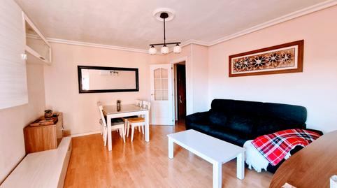 Foto 4 de Piso en venta en Calle Cueva de la Pileta, 4, Urbadiez - Entrepuentes,  Sevilla Capital