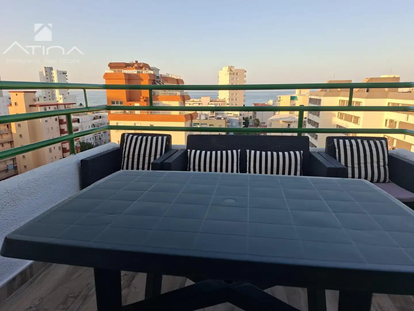 Terrasse von Wohnungen zum Verkauf in Gandia mit Klimaanlage, Heizung und Privatgarten
