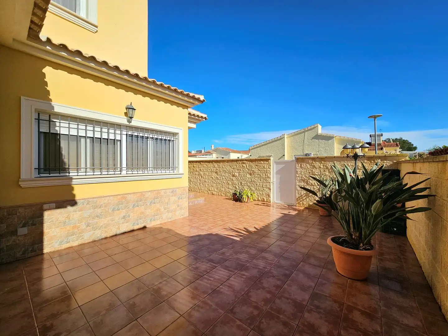 Terraza de Casa o chalet en venta en Torrevieja con Jardín privado, Terraza y Piscina