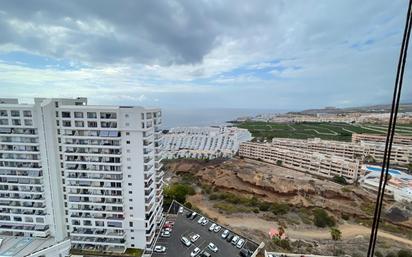 Vista exterior de Apartament en venda en Adeje amb Moblat, Forn i Rentadora