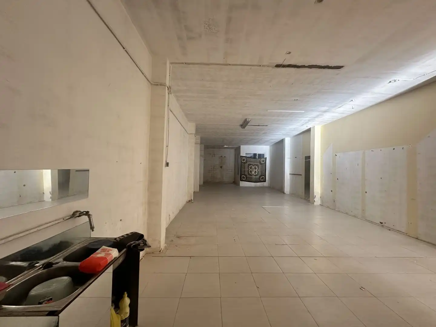 Geschaftsraum zur Miete in Gilet