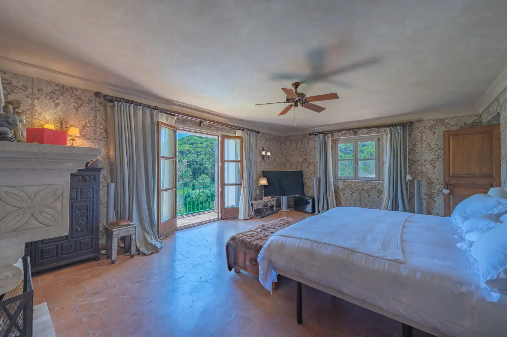 Dormitori de Casa o xalet en venda en Estepona amb Aire condicionat, Jardí privat i Terrassa