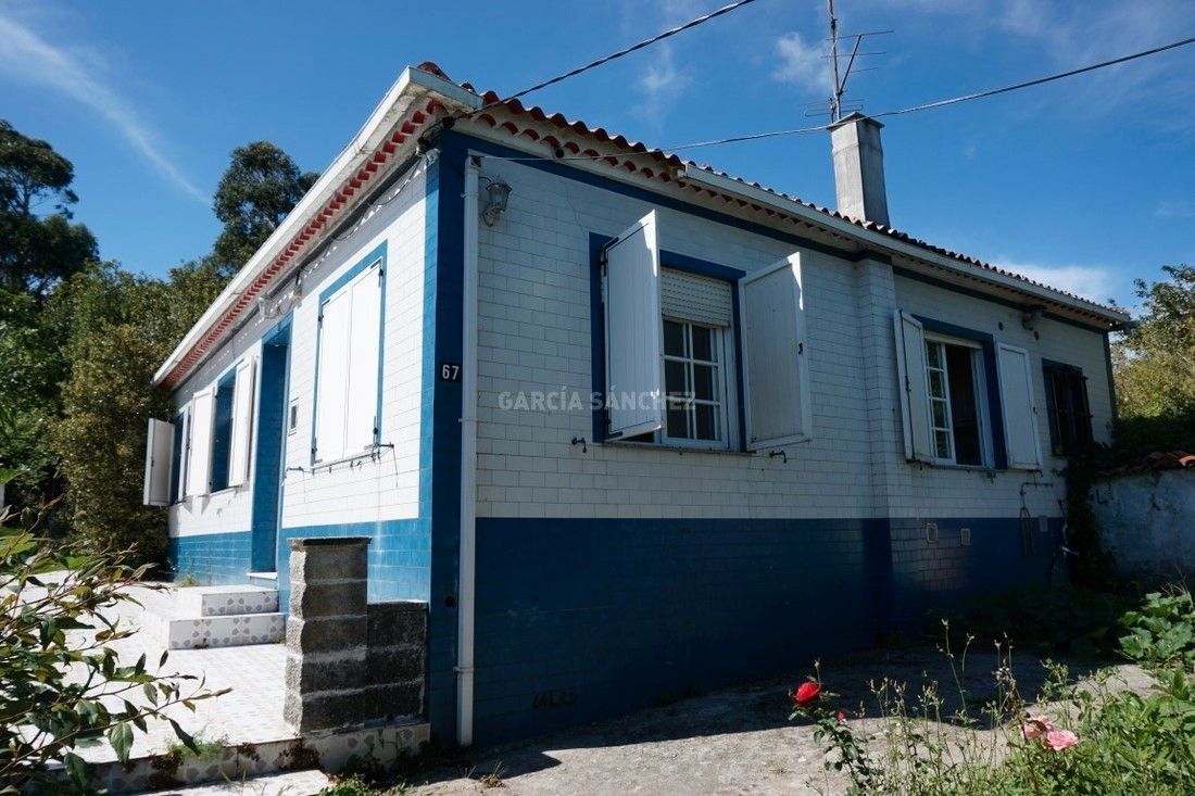 Exterior view of House or chalet for sale in A Pobra do Caramiñal  with Private garden, Terrace and Storage room
