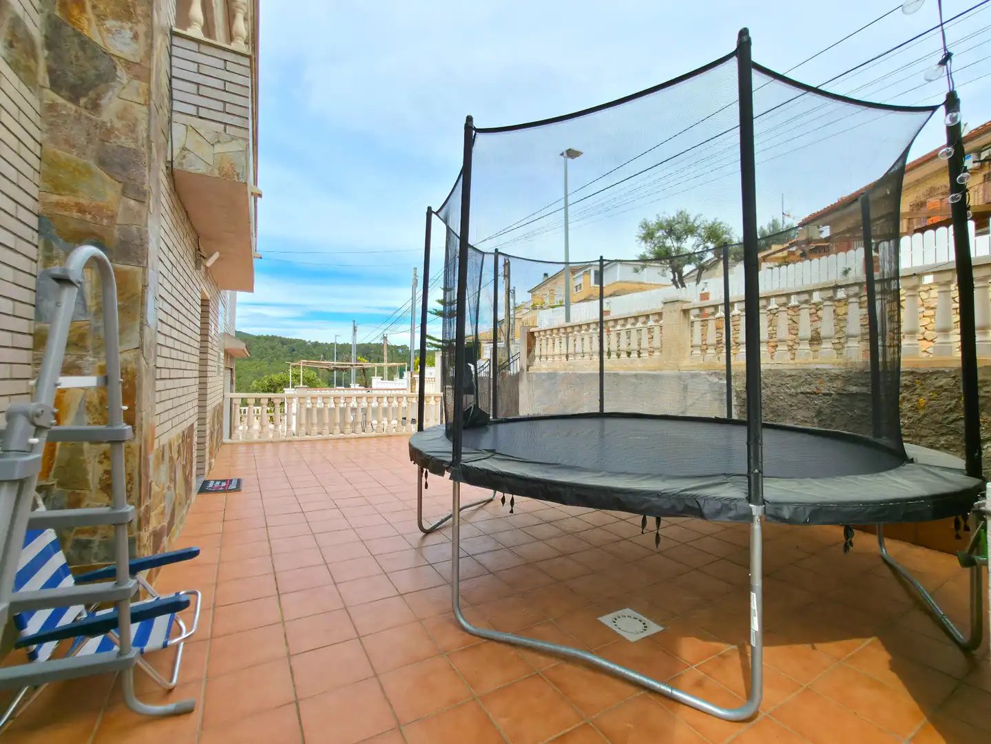 Terrassa de Casa o xalet en venda en Sant Andreu de la Barca amb Aire condicionat, Calefacció i Jardí privat