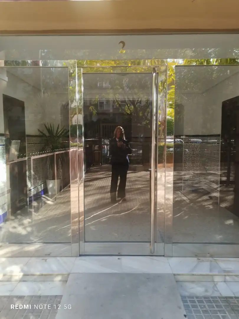 Außenansicht von Wohnung zum Verkauf in Sevilla mit Privatgarten, Möbliert und Balkon