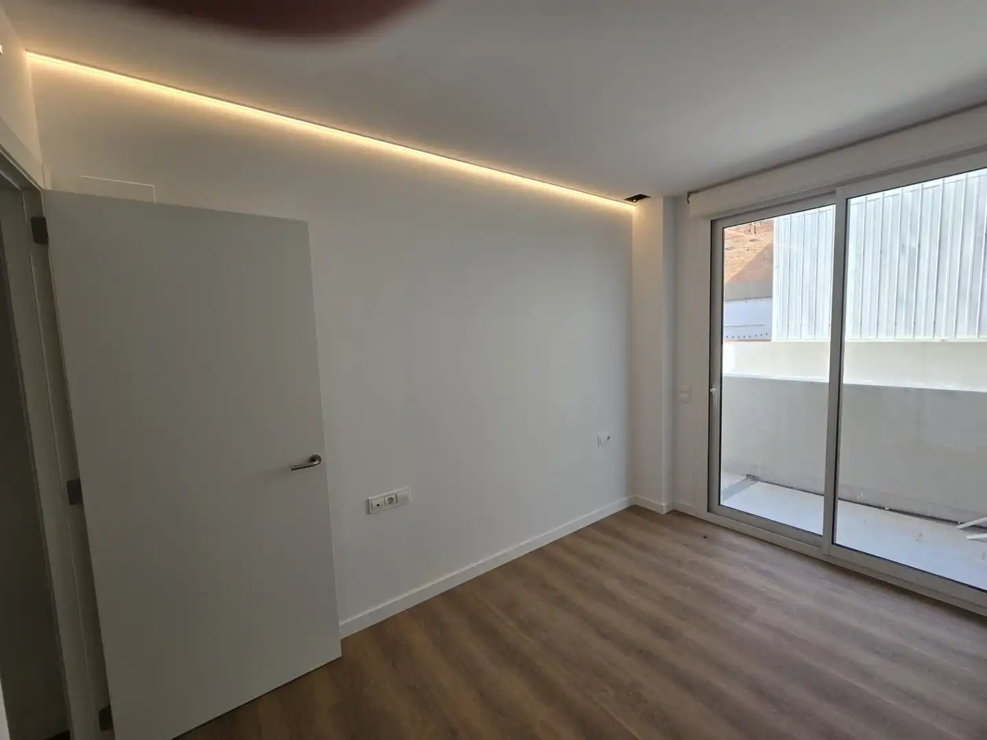 Flat for rent in Calella  with Air Conditioner, Heating and Oven