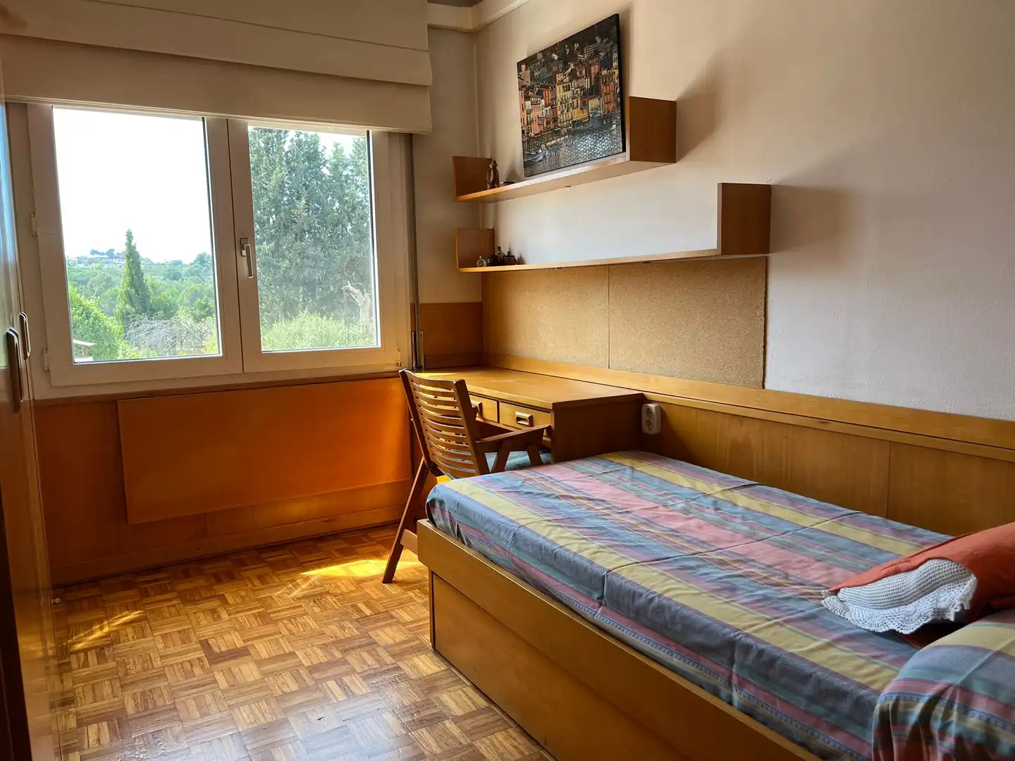 Habitación de Casa adosada en venta en Esparreguera con Calefacción, Trastero y Amueblado