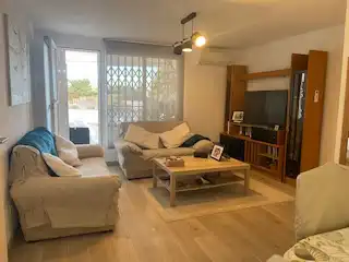Sala d'estar de Apartament en venda en Cambrils amb Aire condicionat, Terrassa i Moblat