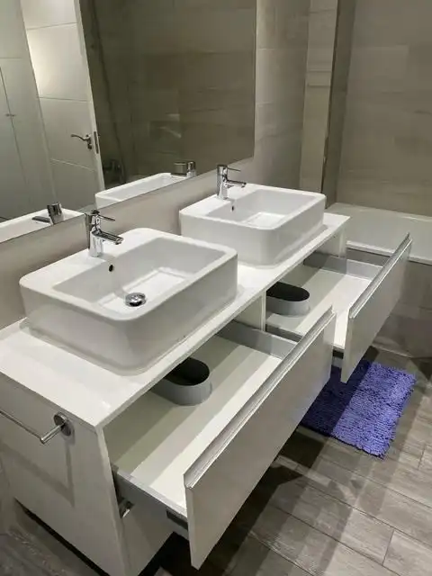 Bathroom of Flat for rent in Madrid  with Air Conditioner, Heating and Furnished