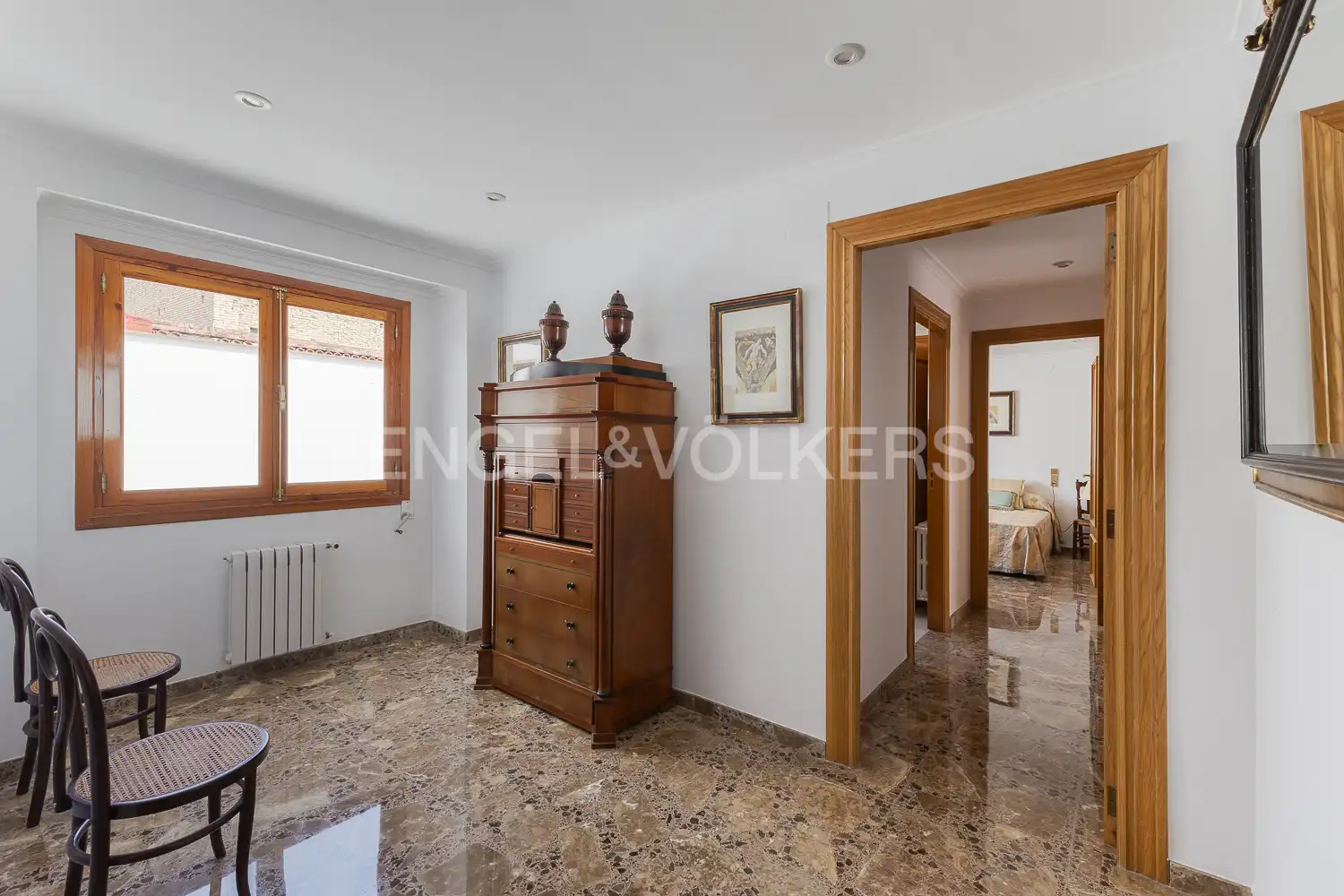 Piso con terraza en alquiler en Calle Sant bernat i les germanes, imagen 23