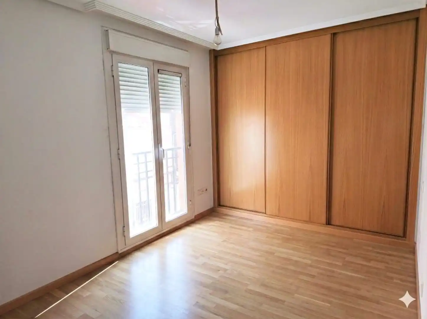 Dormitori de Apartament en venda en Puertollano