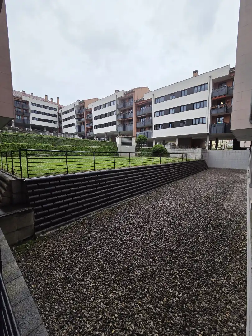 Vista exterior de Piso en venta en Gijón  con Calefacción, Jardín privado y Parquet