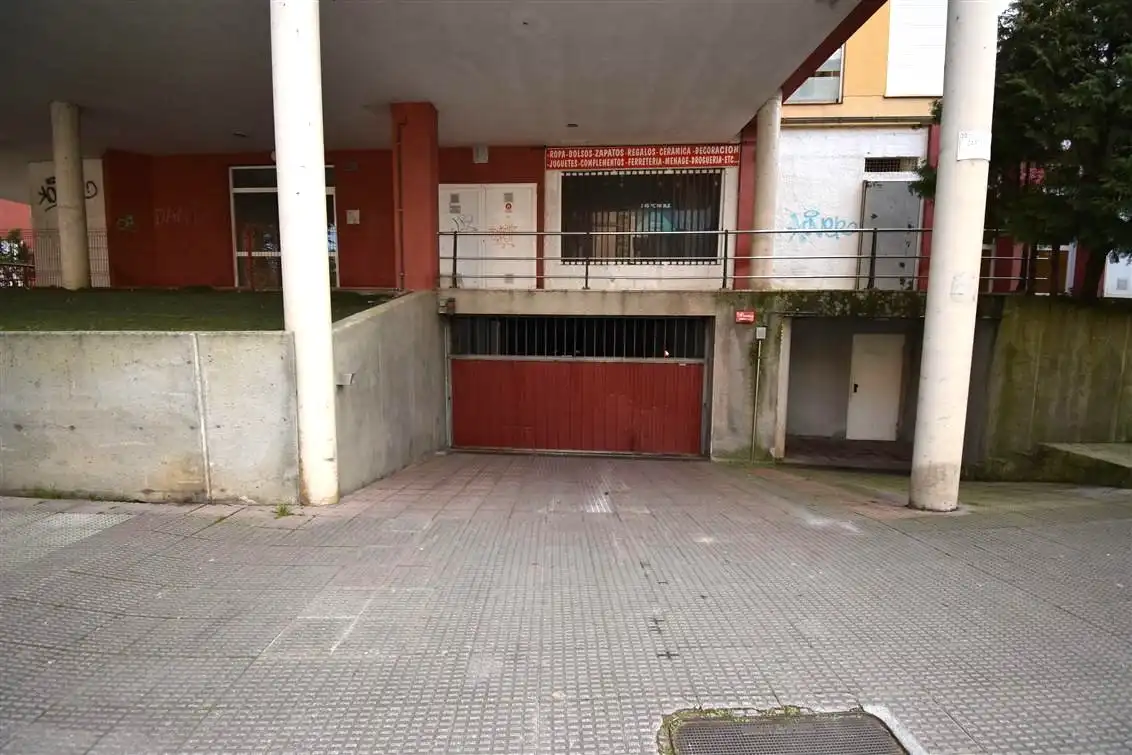 Parking de Piso en venta en Ampuero