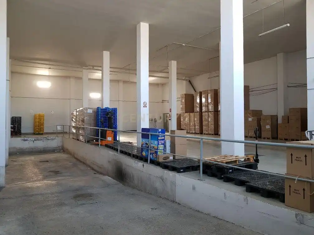 Fabrikhallen zum Verkauf in Salobreña