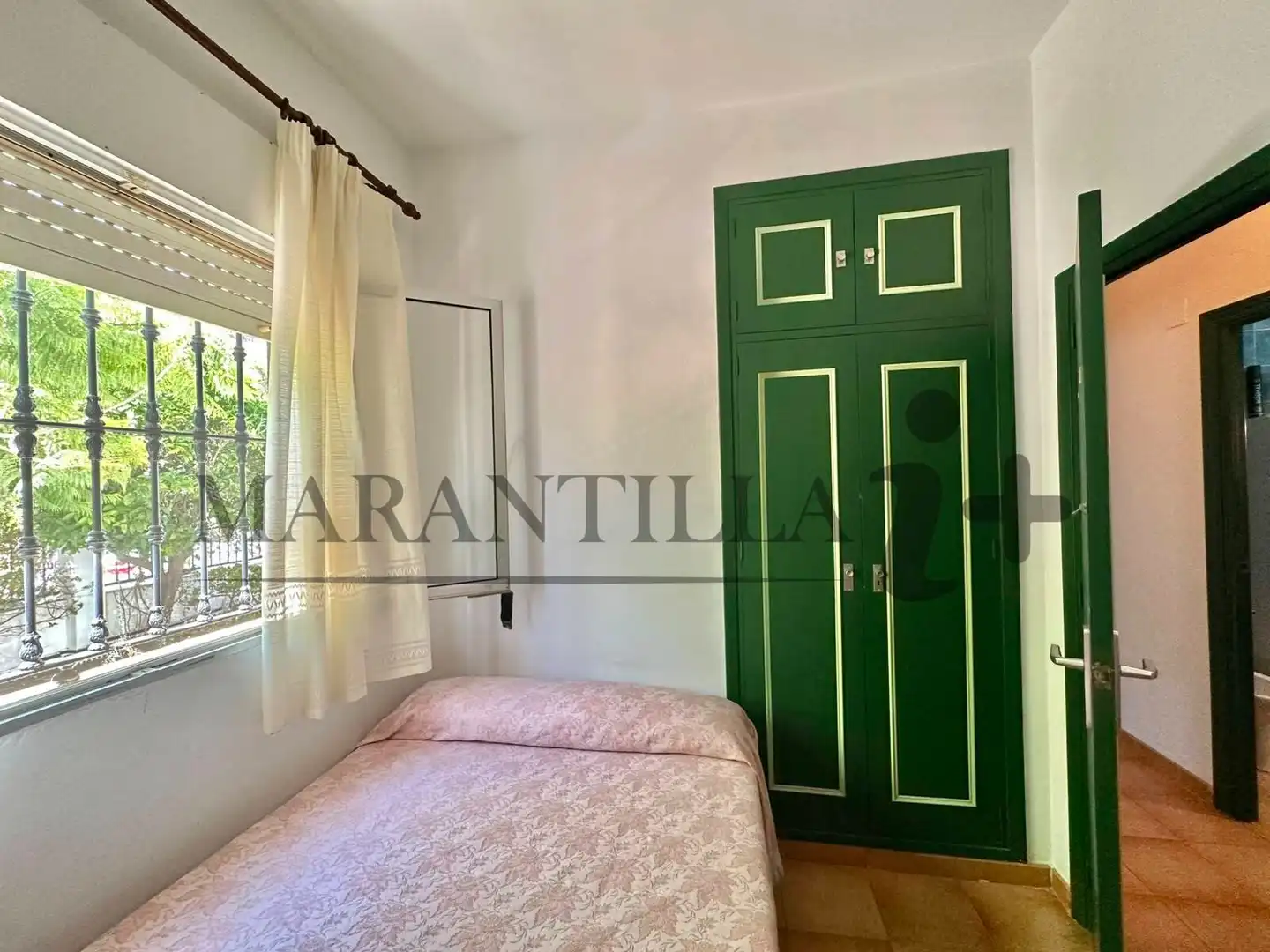 Dormitori de Casa o xalet en venda en Islantilla amb Jardí privat, Terrassa i Traster