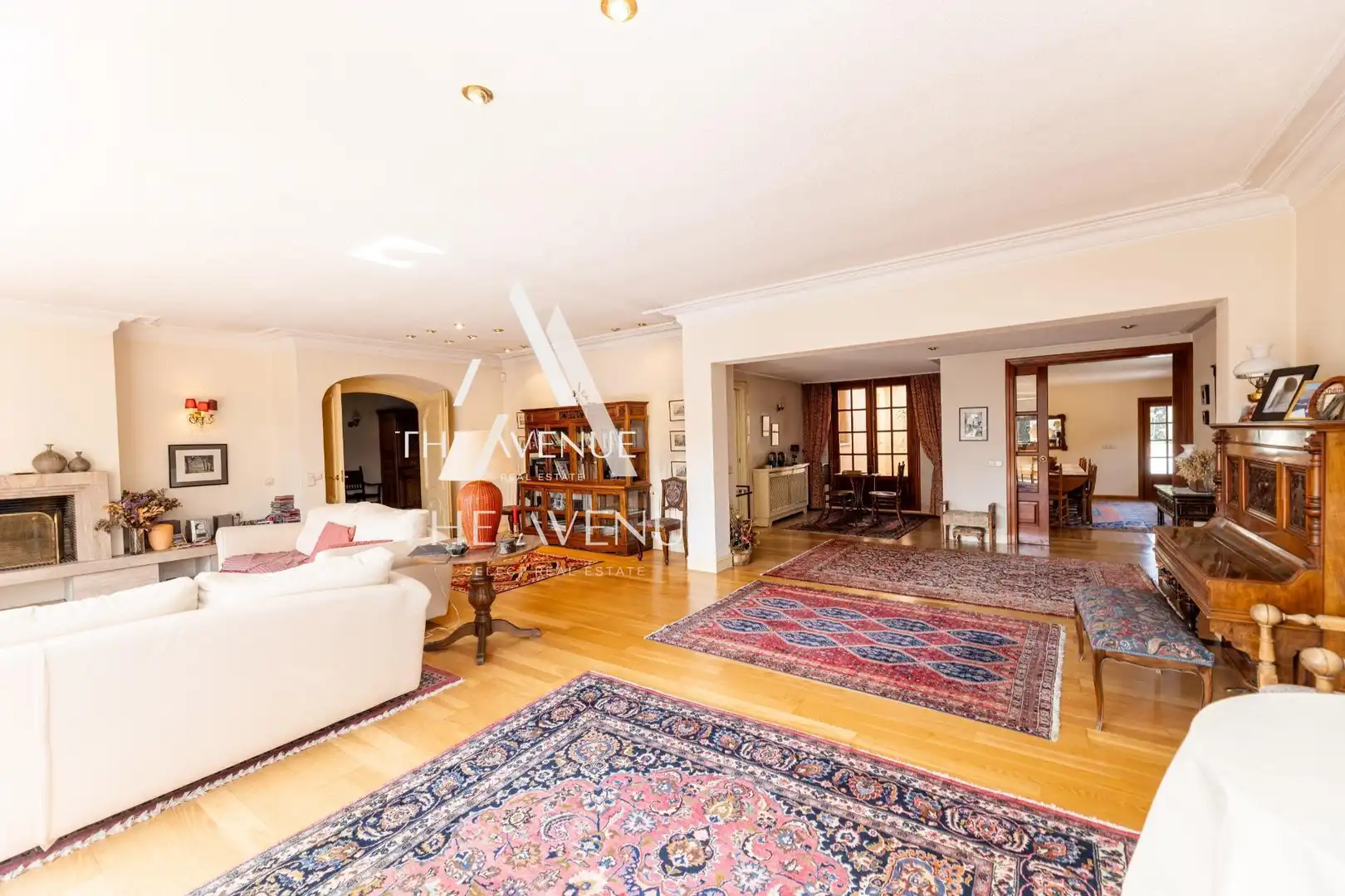Sala d'estar de Casa o xalet en venda en Villanueva de la Cañada amb Aire condicionat, Calefacció i Jardí privat