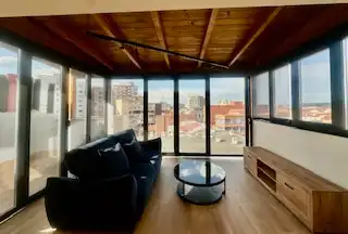 Dachboden zur Miete in Avenida República Argentina, 21, Centro Ciudad
