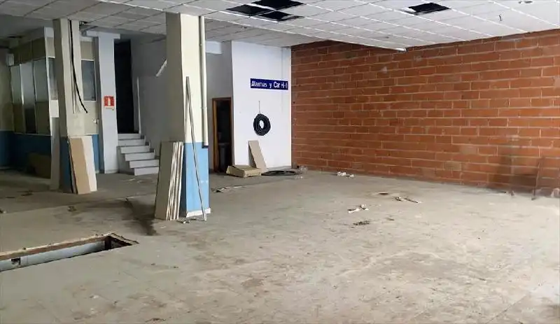 Local comercial en alquiler en Zona Papa Luna - Platja del Gurugú, imagen 14
