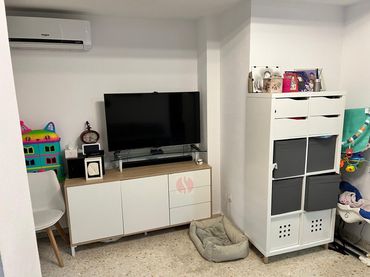 Flat with pool for sale in Calle Matilde Cantos
