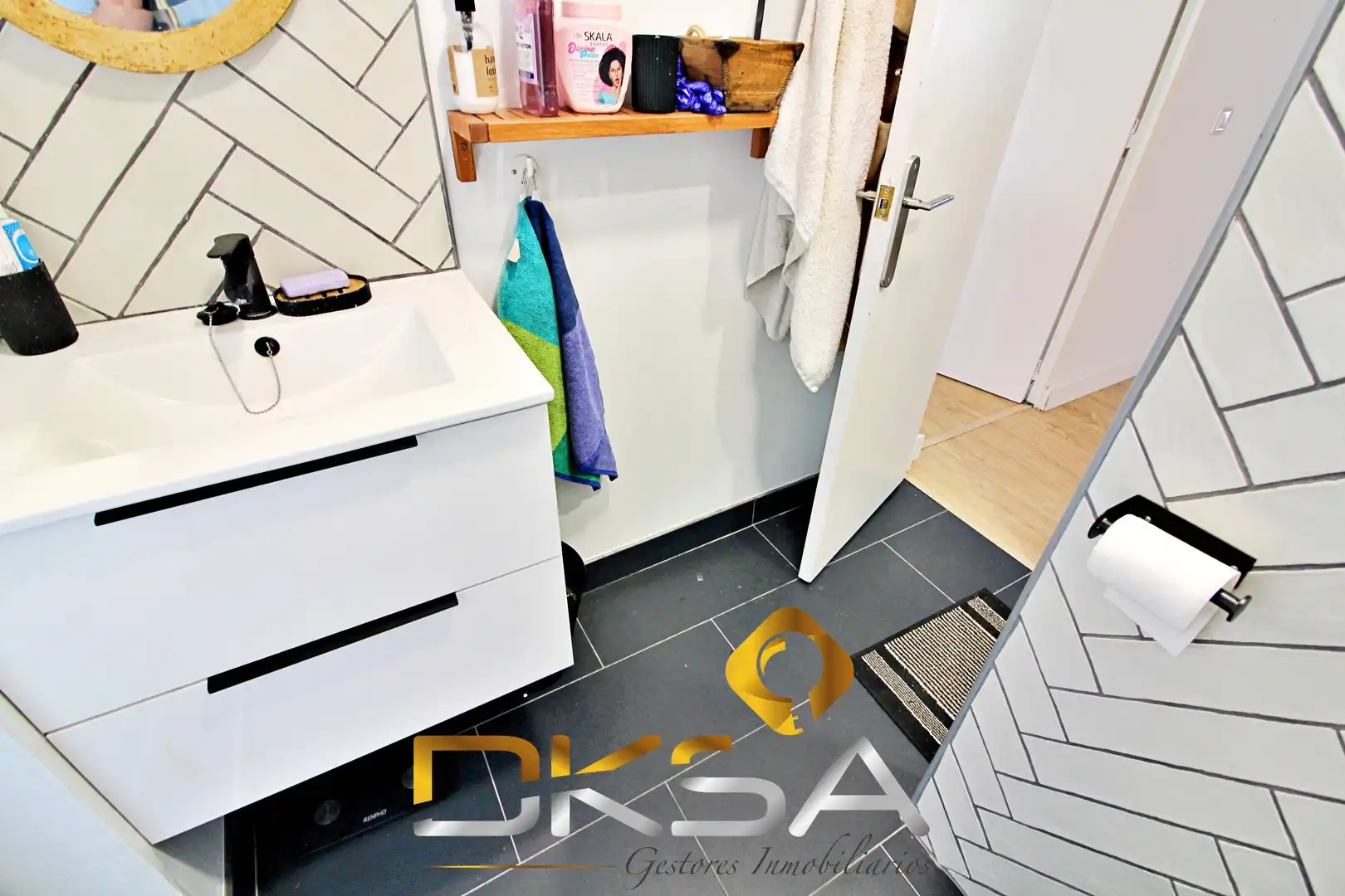 Bathroom of Flat for rent in Castellón de la Plana / Castelló de la Plana  with Heating, Parquet flooring and Furnished
