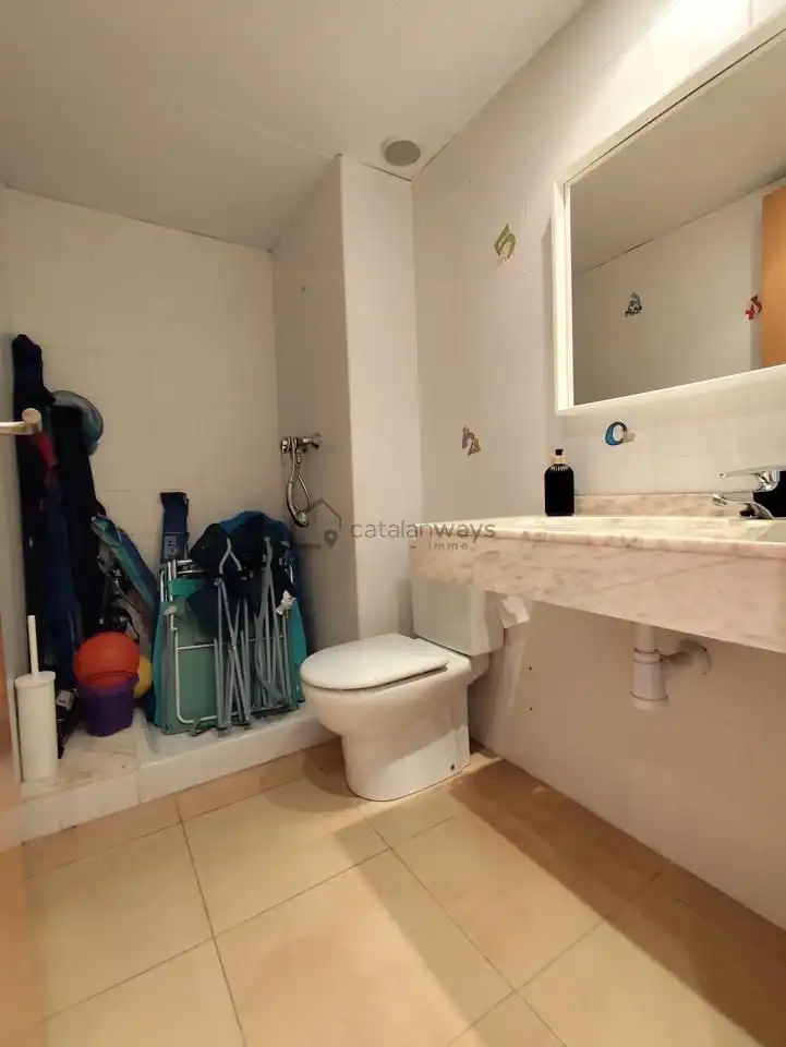 Bany de Pis en venda en L'Ampolla amb Aire condicionat i Terrassa