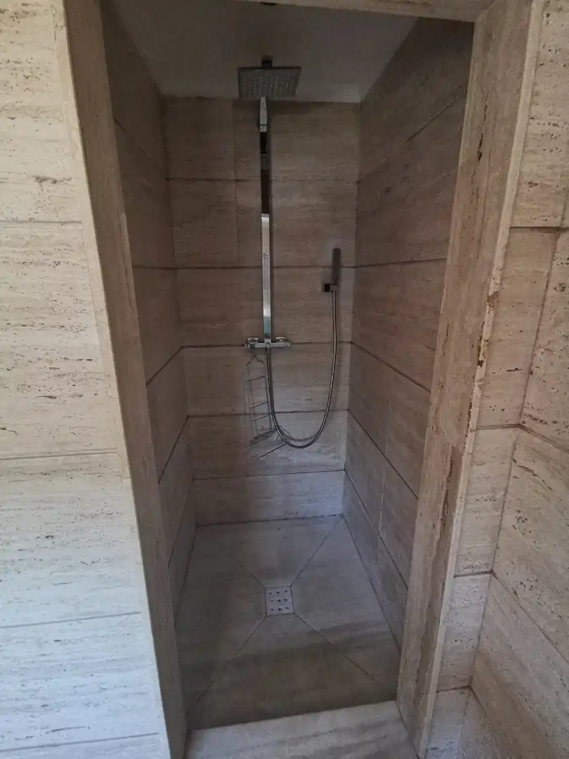 Bany de Casa o xalet de lloguer en Marbella amb Aire condicionat, Jardí privat i Terrassa