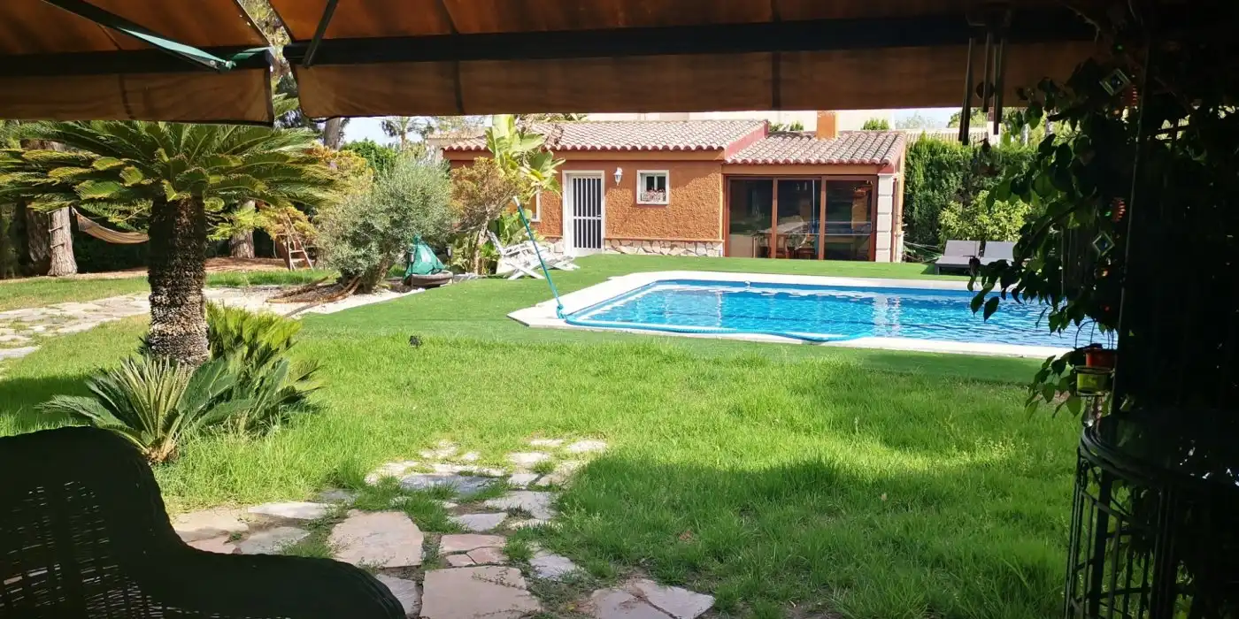 Jardí de Casa o xalet en venda en Elche / Elx amb Aire condicionat, Jardí privat i Terrassa