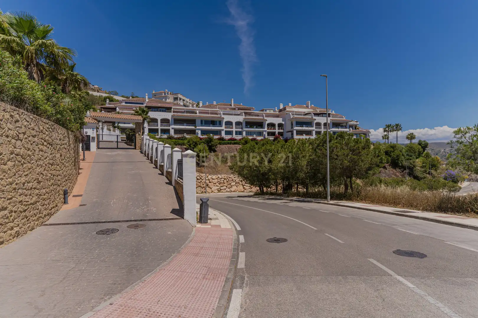 Vista exterior de Apartamento en venta en Rincón de la Victoria con Aire acondicionado, Trastero y Piscina