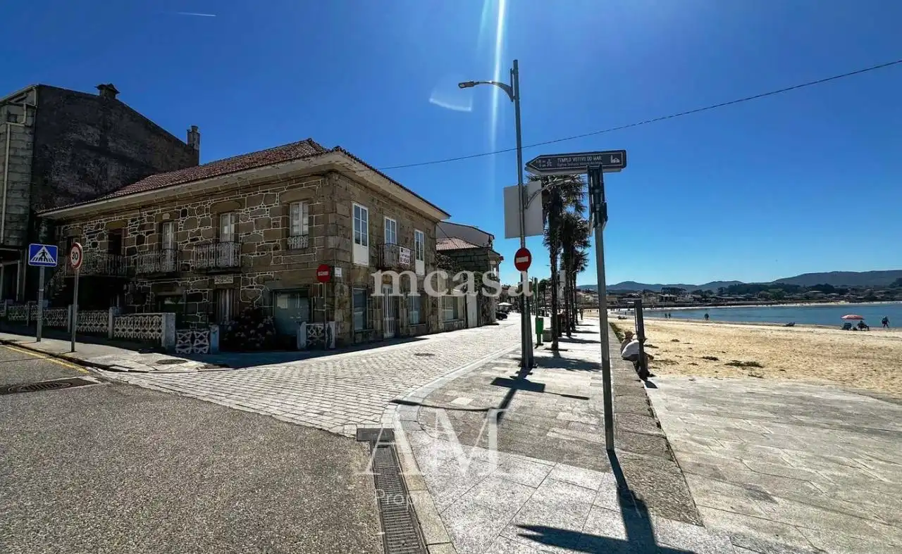 Xalet amb jardí en venda a Paseo MARITIMO
