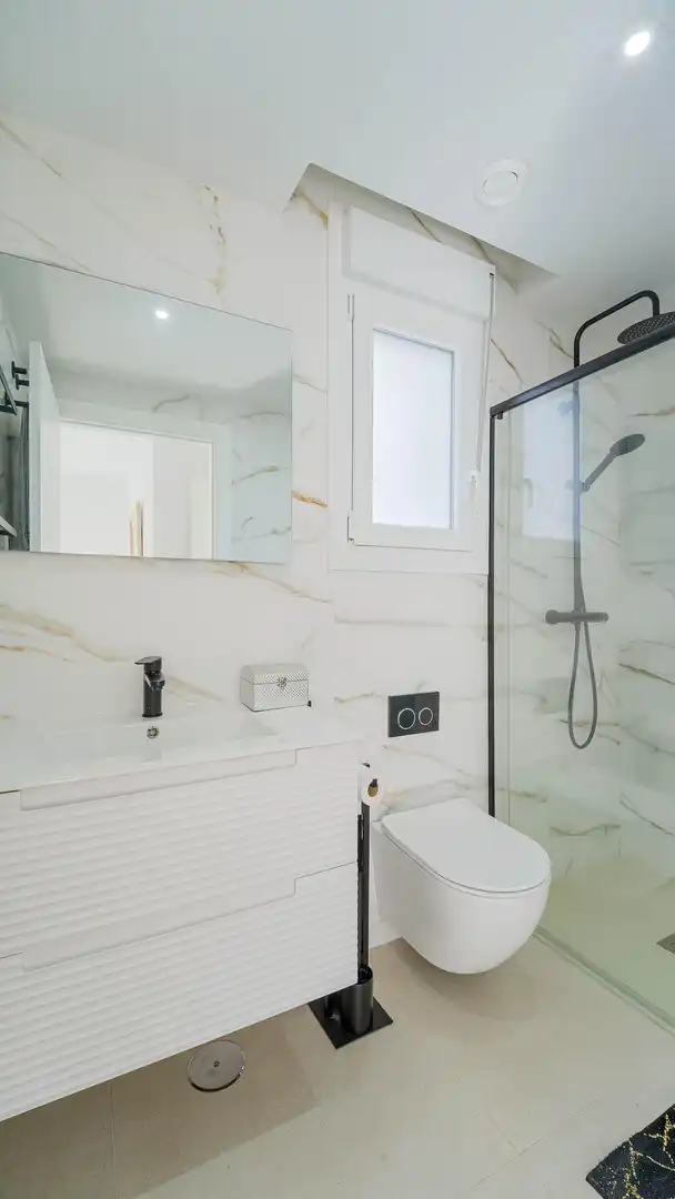 Bany de Casa o xalet en venda en Orihuela amb Aire condicionat, Jardí privat i Terrassa