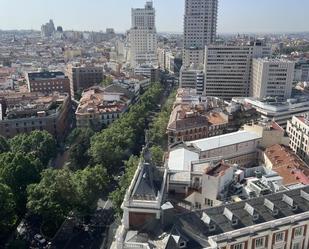Vista exterior de Estudi de lloguer en  Madrid Capital amb Aire condicionat