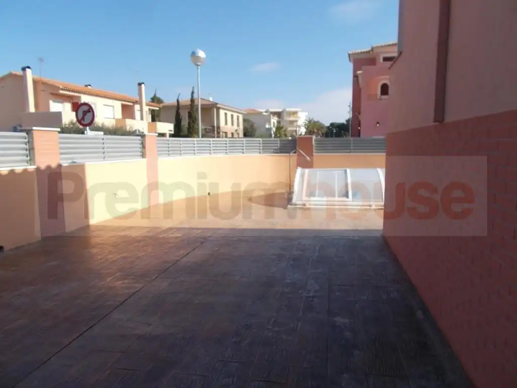Terrassa de Casa o xalet en venda en Vandellòs i l'Hospitalet de l'Infant amb Aire condicionat, Terrassa i Piscina