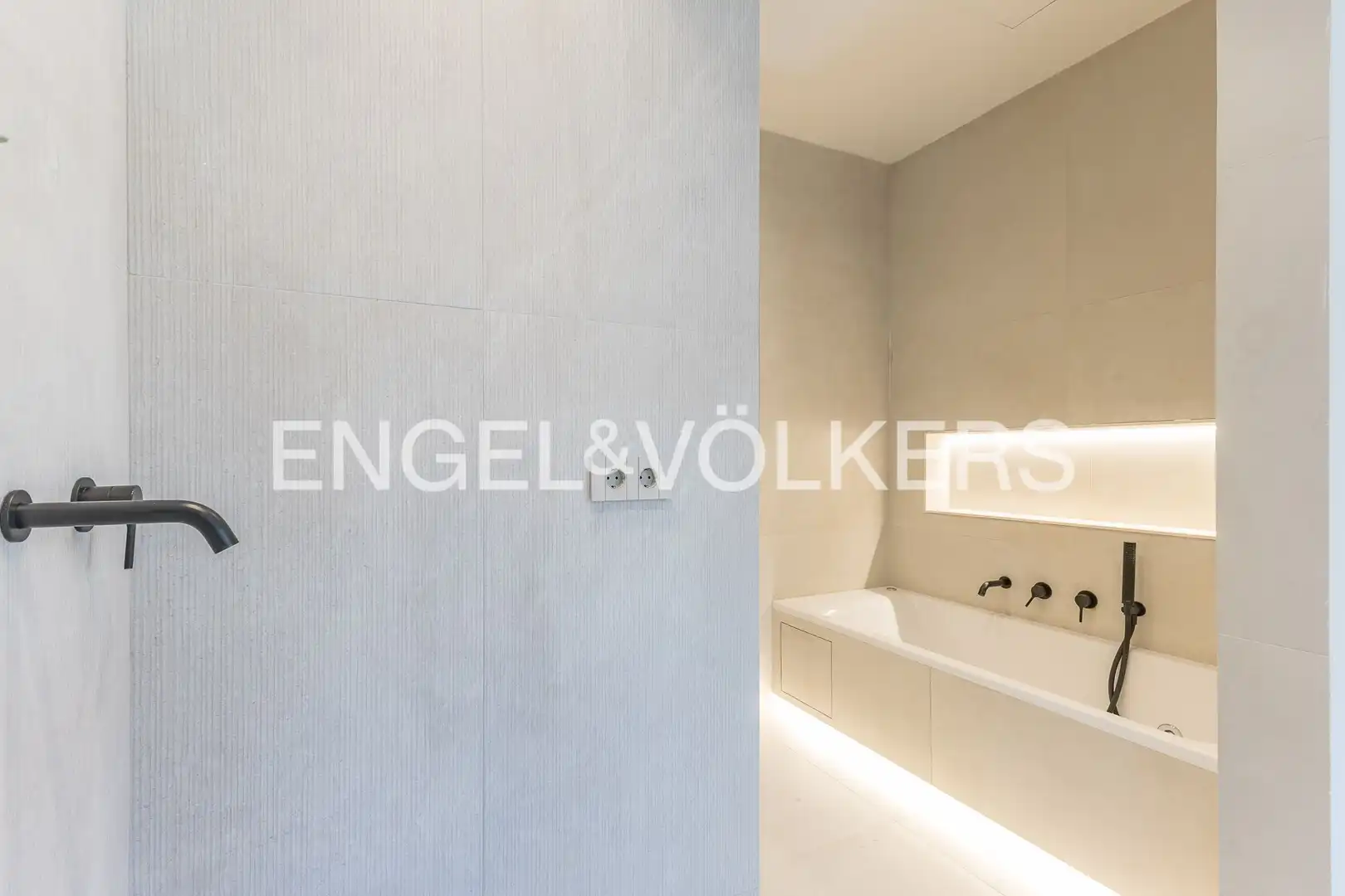 Baño de Casa o chalet en venta en Sant Cugat del Vallès con Calefacción, Jardín privado y Parquet
