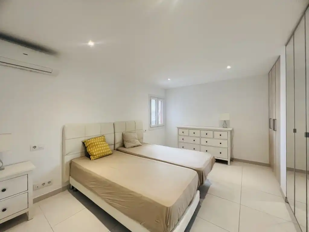 Dormitori de Apartament de lloguer en Calvià amb Aire condicionat, Calefacció i Terrassa