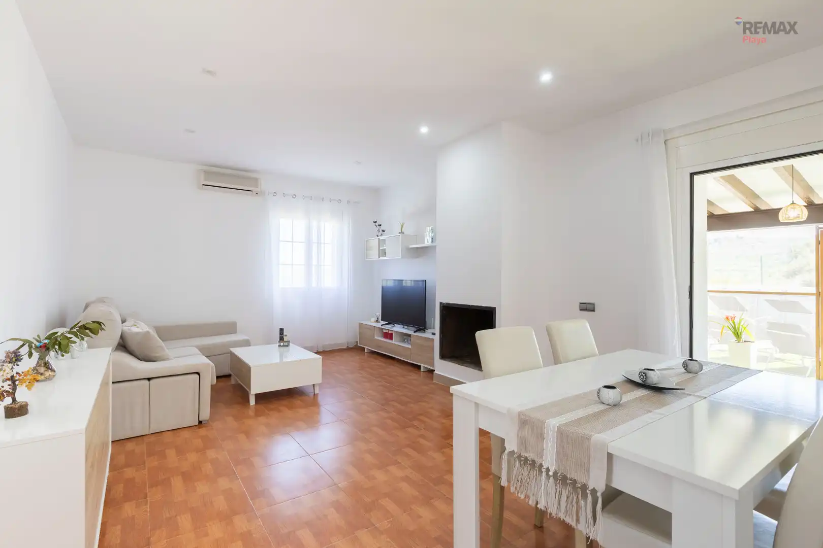Living room of Country homes for sale in Bédar  with Air Conditioner, Private garden and Terrace